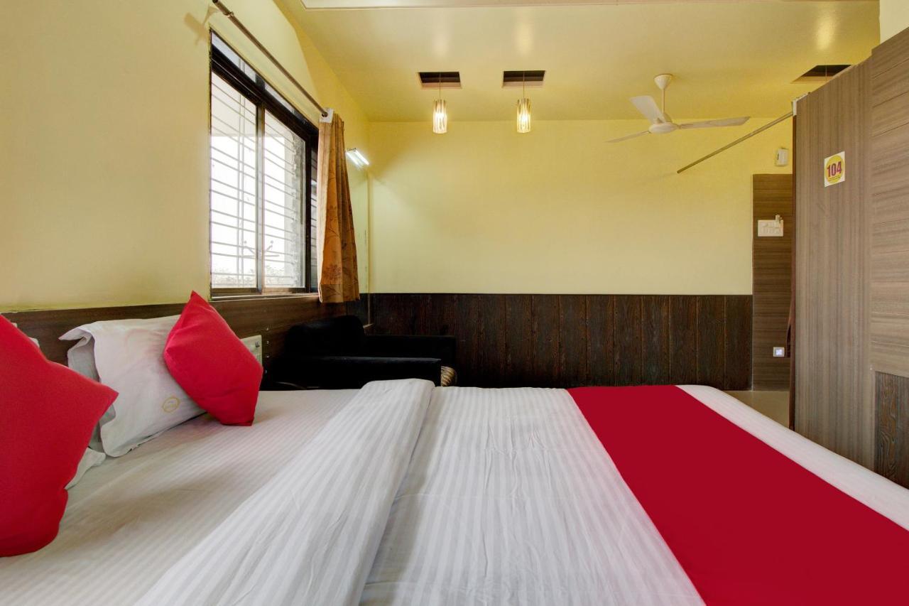 Oyo Slp013 Savan And Sapna Lodging Otel Solapur Dış mekan fotoğraf
