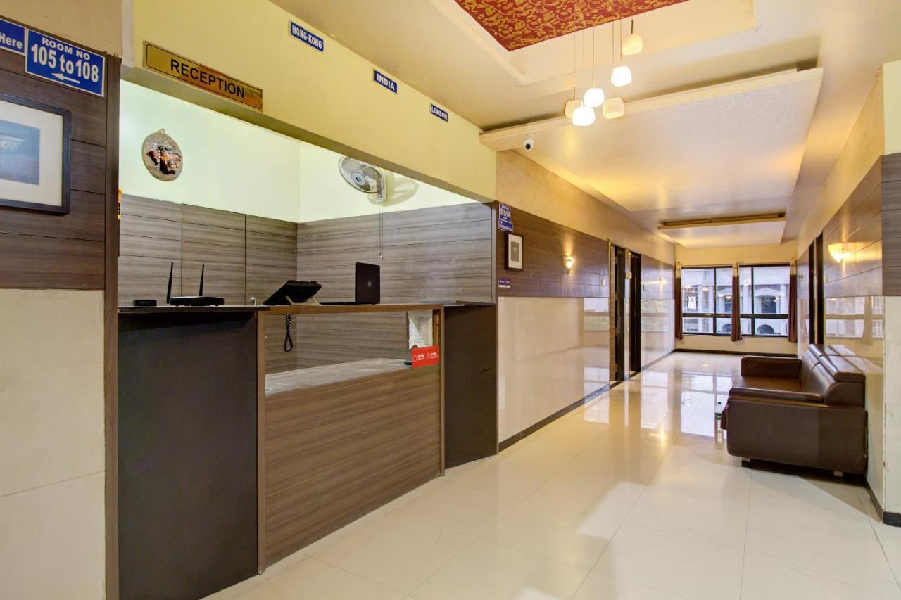 Oyo Slp013 Savan And Sapna Lodging Otel Solapur Dış mekan fotoğraf