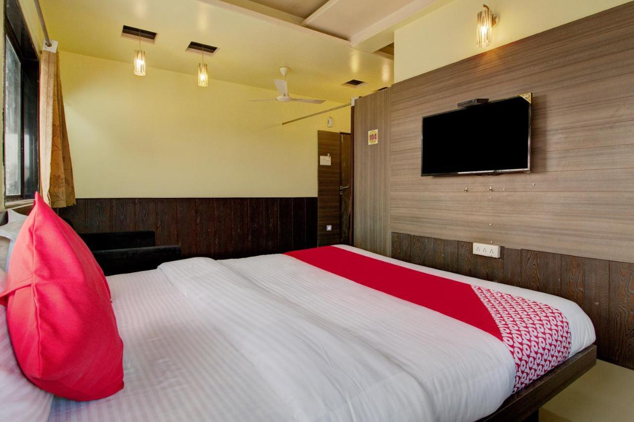 Oyo Slp013 Savan And Sapna Lodging Otel Solapur Dış mekan fotoğraf